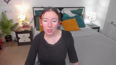 Catrin online show from September 15, 2025, 7:30 am