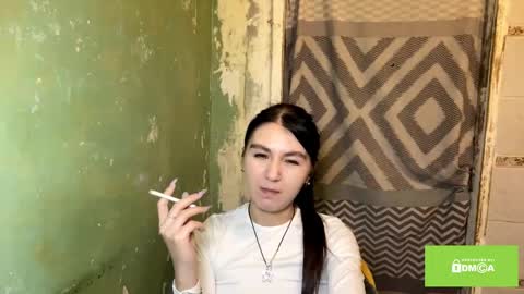 Lola online show from January 17, 2026, 9:51 pm