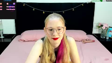 CatmintLush online show from May 20, 2026, 11:55 pm