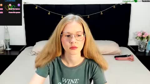 CatmintLush online show from May 24, 2026, 11:32 pm