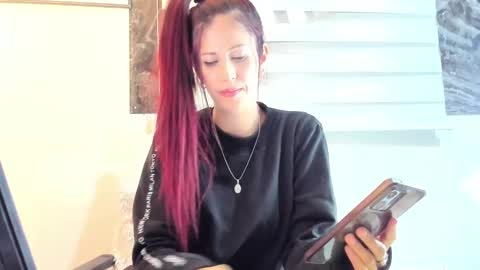 CATT EVANS online show from January 4, 2025, 11:27 pm