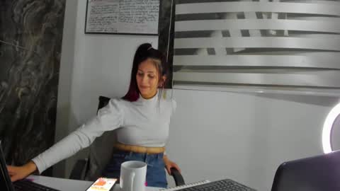 CATT EVANS online show from January 28, 2025, 4:18 am