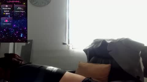 CATT EVANS online show from October 24, 2025, 8:05 pm