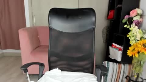 catta cat18 online show from January 29, 2025, 12:22 am