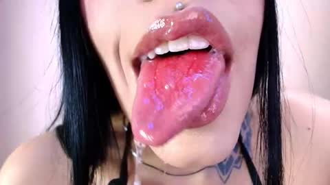 Cattleya online show from February 22, 2026, 2:56 am