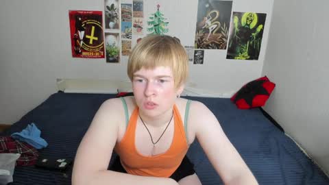 cattie_w_ online show from April 3, 2026, 1:14 am