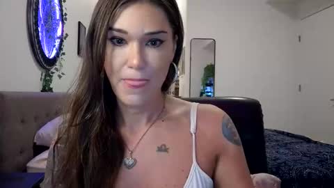 Cayla online show from November 13, 2025, 1:15 am