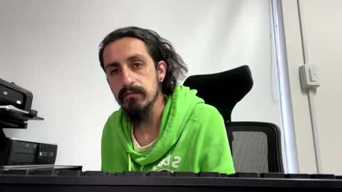 cayu_frensh94 online show from December 9, 2024, 10:09 pm