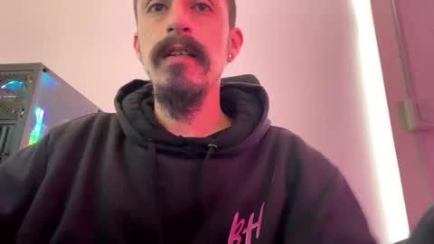 cayu_frensh94 online show from January 5, 2025, 3:55 pm