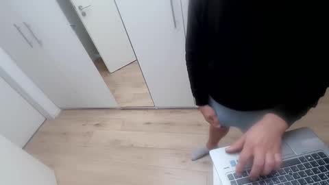 cb_cj online show from October 8, 2025, 6:55 am