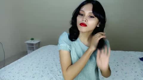 Selena online show from October 6, 2025, 1:19 pm