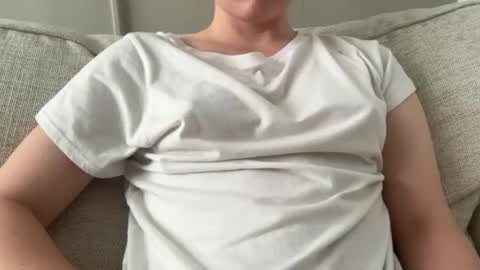 Claire online show from April 19, 2026, 8:11 pm