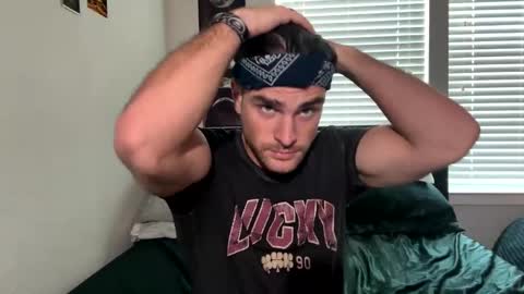 Rivs online show from February 5, 2025, 6:04 pm