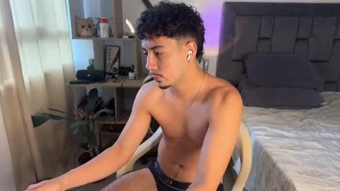 Snapshot of cdcanon chatting on October 22, 2025, 8:08 pm Carlos online show from October 22, 2025, 8:08 pm