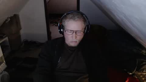 Snapshot of cebas chatting on February 25, 2025, 12:03 pm cebas online show from February 25, 2025, 12:03 pm