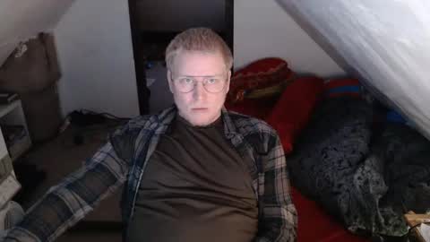 Snapshot of cebas chatting on March 10, 2025, 8:04 am cebas online show from March 10, 2025, 8:04 am