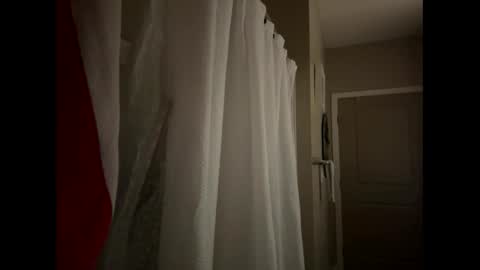 cece_vibez online show from December 1, 2025, 12:37 am