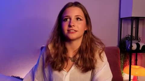 Lina  online show from November 16, 2025, 7:19 pm