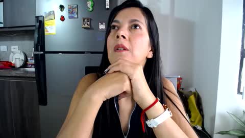 Snapshot of cecihotty4u chatting on February 17, 2025, 10:03 pm ceci online show from February 17, 2025, 10:03 pm