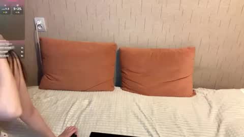 Gina and Dora online show from April 18, 2026, 7:58 pm