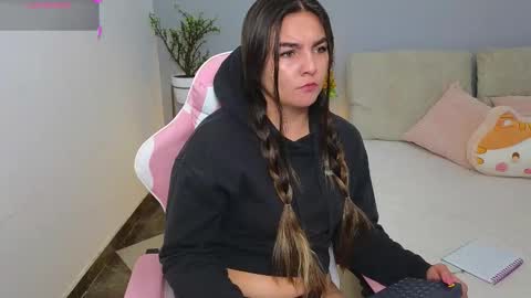 Snapshot of celeste_1star chatting on October 9, 2025, 10:08 pm celeste_1star online show from October 9, 2025, 10:08 pm