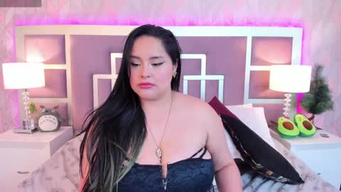 Snapshot of celeste_bennet chatting on January 21, 2025, 6:11 am online show from January 21, 2025, 6:11 am