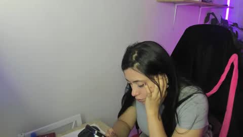 celeste_bonnet1 online show from September 26, 2025, 11:42 pm