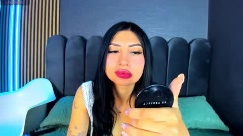 Celeste  online show from December 17, 2025, 6:19 am