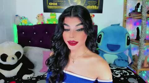celeste_hot25horny online show from February 16, 2026, 5:09 pm
