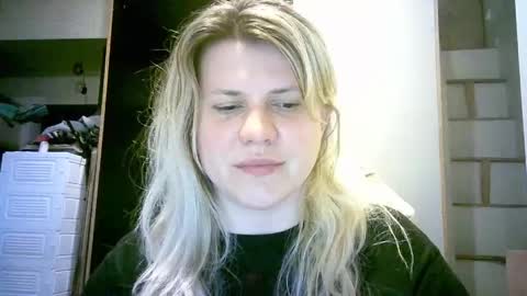 Snapshot of celeste_naughty_ chatting on May 28, 2026, 10:34 am celeste_naughty_ online show from May 28, 2026, 10:34 am