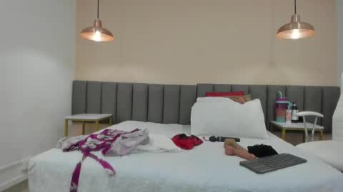 celeste_smmith_ online show from February 25, 2025, 3:20 am