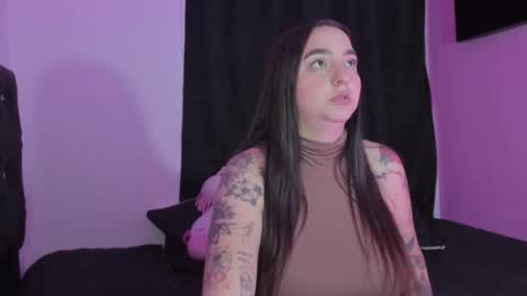 Snapshot of celeste_y_pipe chatting on November 30, 2025, 5:00 am Celeste Y Pipe online show from November 30, 2025, 5:00 am