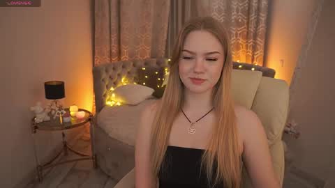 celestenoirr online show from April 18, 2026, 2:10 pm