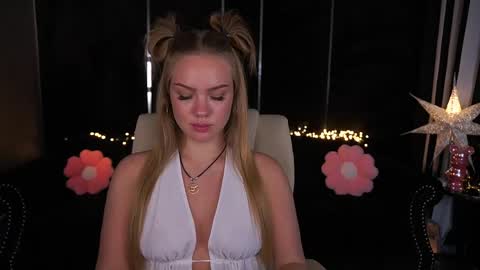celestenoirr online show from May 26, 2026, 3:08 pm