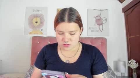 Snapshot of celesteredds chatting on October 18, 2025, 11:33 am Celeste online show from October 18, 2025, 11:33 am