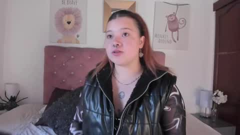 Snapshot of celesteredds chatting on November 4, 2025, 11:20 am Celeste online show from November 4, 2025, 11:20 am