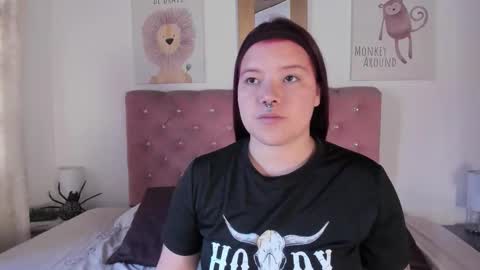 Snapshot of celesteredds chatting on November 11, 2025, 11:32 am Celeste online show from November 11, 2025, 11:32 am