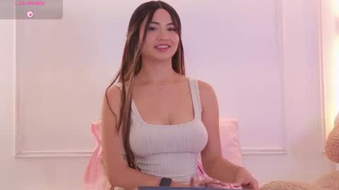 Snapshot of celestte_vanegas chatting on July 6, 2026, 4:53 pm celestte_vanegas online show from July 6, 2026, 4:53 pm
