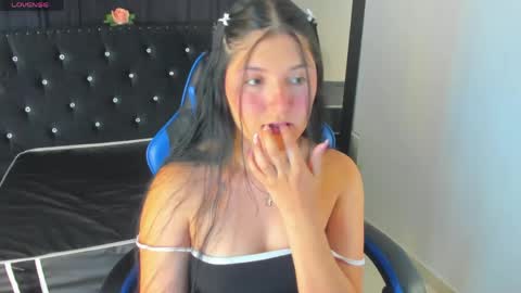 Celesttee  online show from April 21, 2026, 9:28 pm