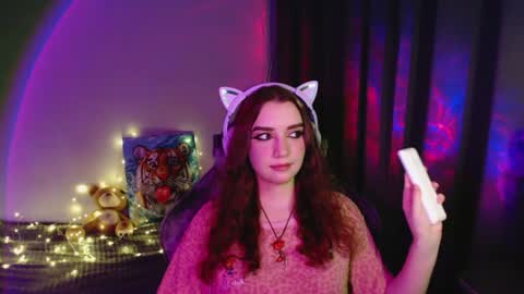 Snapshot of celia_sensual_ chatting on July 15, 2026, 8:14 pm celia_sensual_ online show from July 15, 2026, 8:14 pm