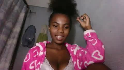 celinah08 online show from May 2, 2026, 6:13 pm