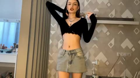 Snapshot of celinaimmel chatting on May 5, 2026, 7:16 am Eva online show from May 5, 2026, 7:16 am