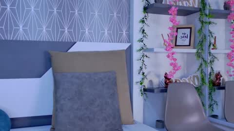 Snapshot of celine_lee chatting on November 9, 2025, 3:32 pm Celine online show from November 9, 2025, 3:32 pm