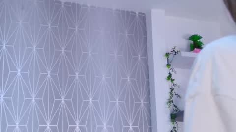 Snapshot of celine_lee chatting on November 13, 2025, 3:11 pm Celine online show from November 13, 2025, 3:11 pm