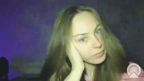 Snapshot of cella15 chatting on February 26, 2025, 5:07 pm cella15 online show from February 26, 2025, 5:07 pm