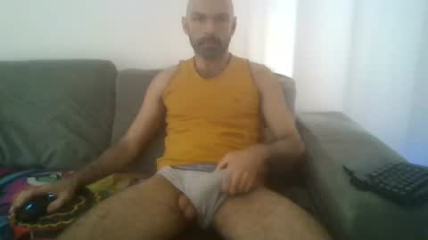 celllo_hairy online show from August 7, 2026, 2:52 pm
