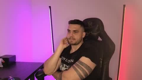 Octav online show from January 14, 2026, 1:28 pm