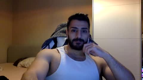 Snapshot of cemilyoztt chatting on June 12, 2026, 1:04 am cemilyoztt online show from June 12, 2026, 1:04 am