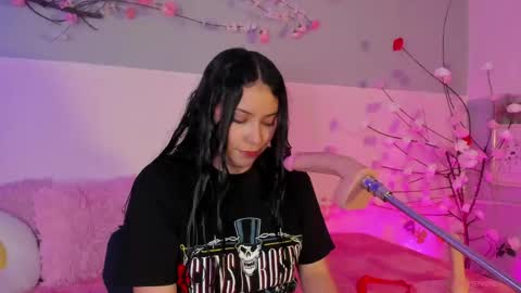 Snapshot of centaurigirls chatting on April 19, 2026, 8:33 pm Hello guys my name is Sofi and Lizzie and Vanessa online show from April 19, 2026, 8:33 pm
