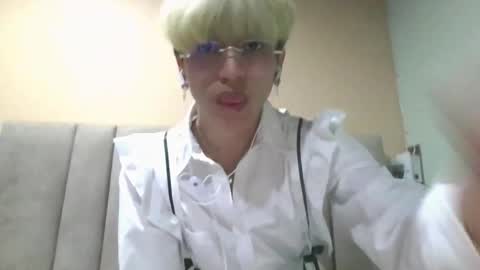 Snapshot of cerecitauwu chatting on September 29, 2025, 4:39 am Cherry online show from September 29, 2025, 4:39 am